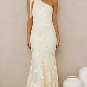 Elegant Yellow One-Shoulder Dress